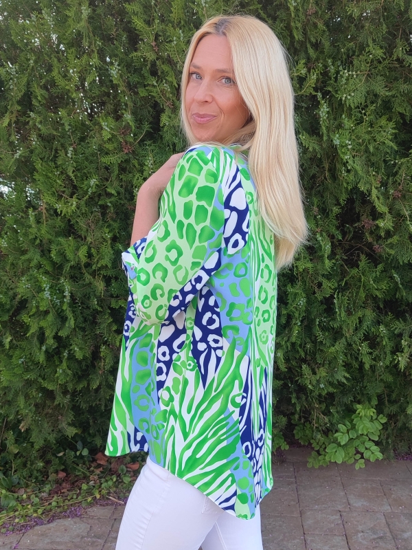 Elegant women's blouse 