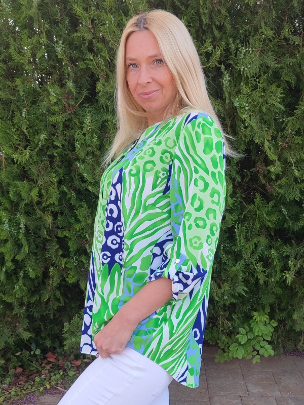 Elegant women's blouse 