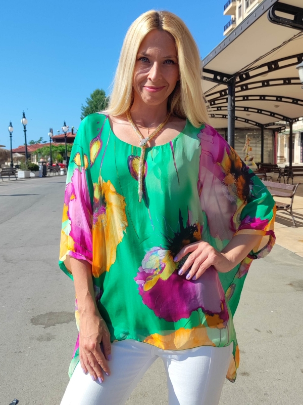  Women's silk tunic with flowers 