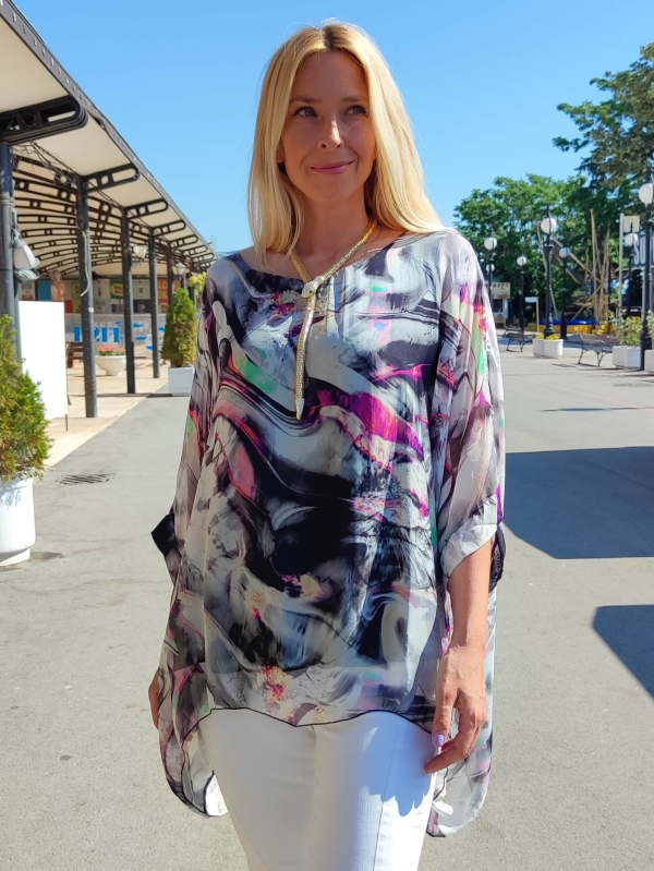  Women's silk tunic with flowers 