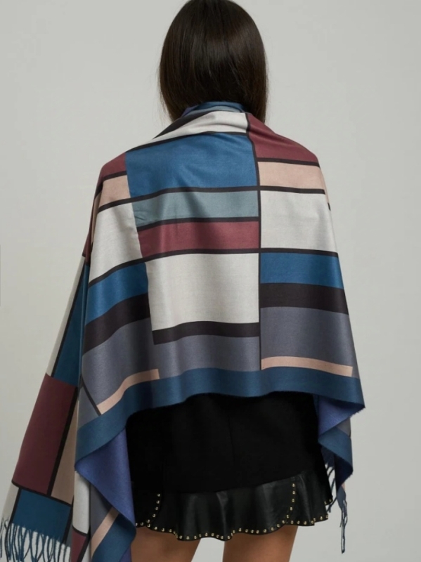 Women's cashmere scarf 