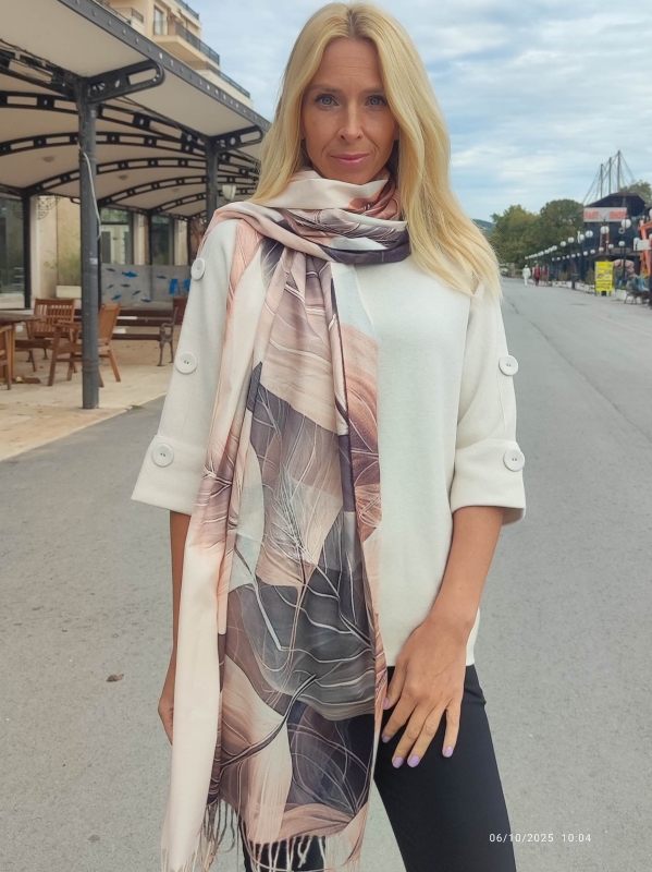 Cashmere scarf “Golden Leaf”
