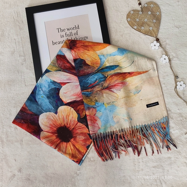Women's cashmere scarf 