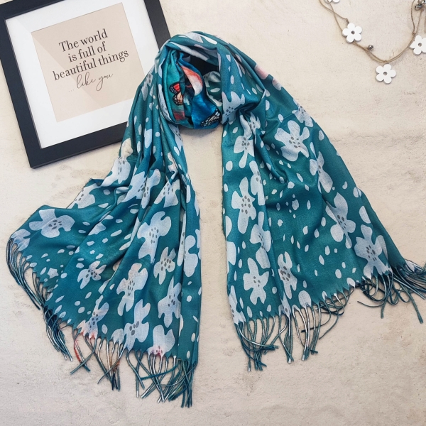 Women's cashmere scarf 
