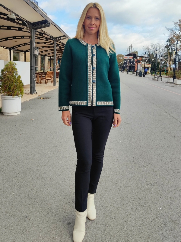 Дамска жилетка в зелено