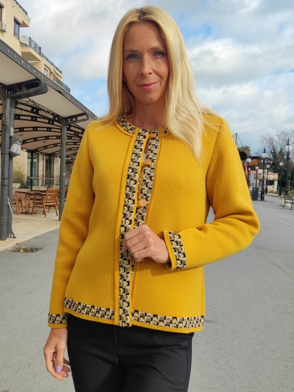 Women's jacket-style vest