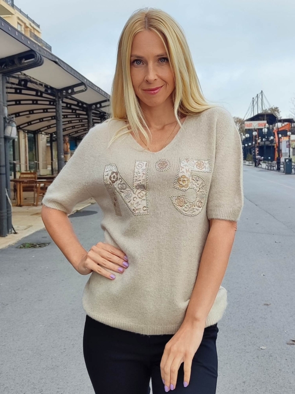 Women's blouse with alpaca in beige 