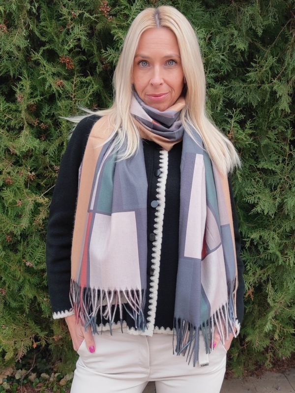 Дамски кашмирен шал с геометричен принт 