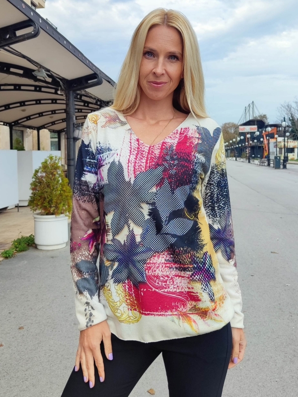 Elegant women's blouse