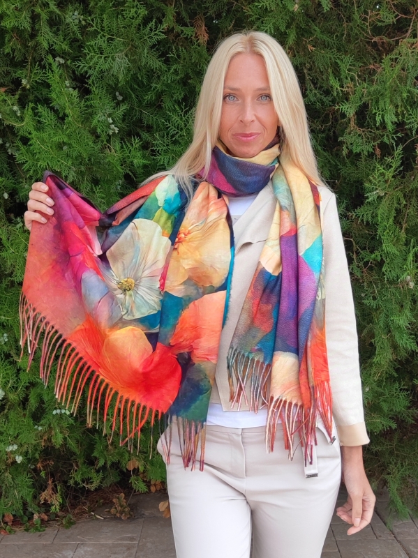 Шал с флорални мотиви „Цветна палитра“