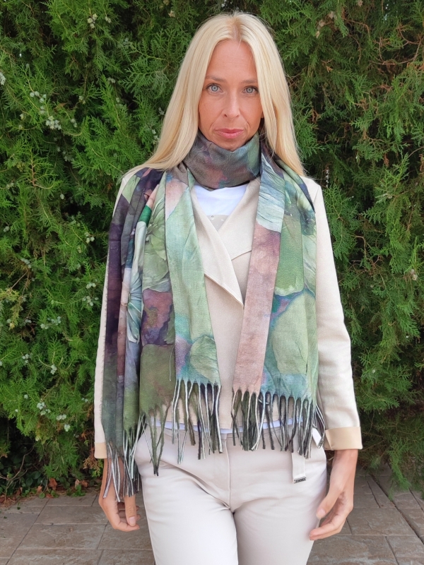 Шал с флорални мотиви „Цветна палитра“