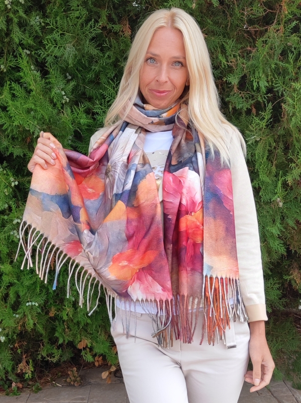 Шал с флорални мотиви „Цветна палитра“