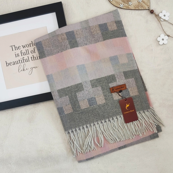 Дамски кашмирени шал в сиво и розово