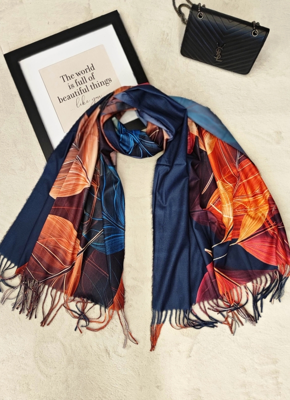 Елегантен дамски шал “Golden Leaf”