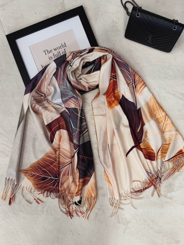 Елегантен дамски шал “Golden Leaf”