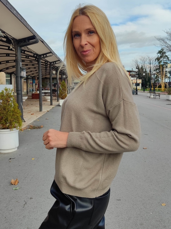 Дамска блуза "CC Chic" в тъмно бежово