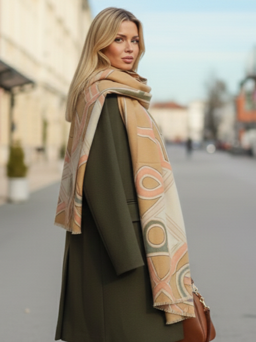 Elegant warm scarf with geometric print