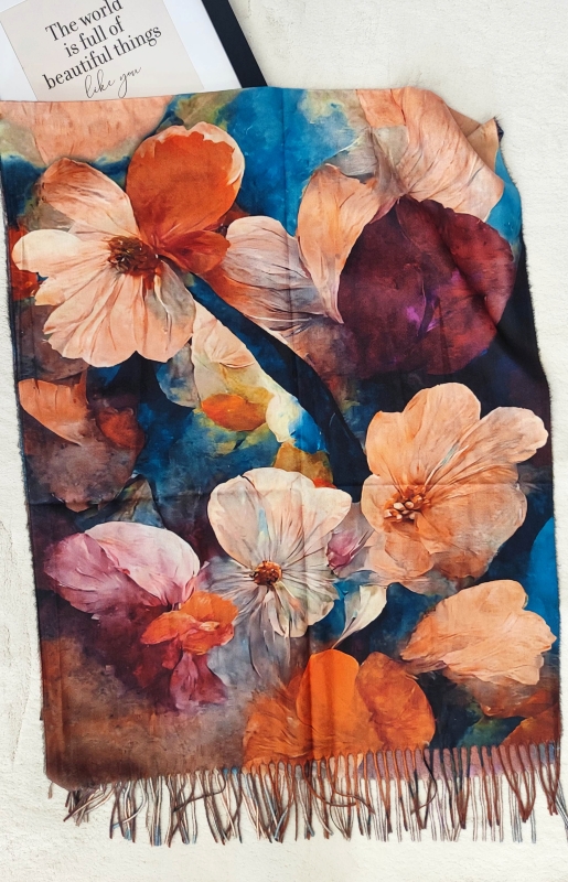 Scarf with floral motifs "Color Palette"