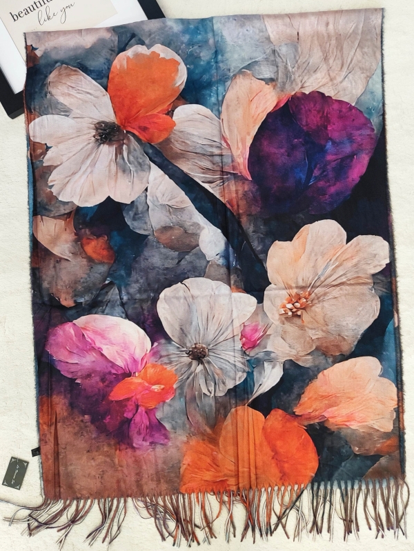 Scarf with floral motifs "Color Palette"