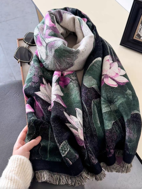 Зимен дамски шал 