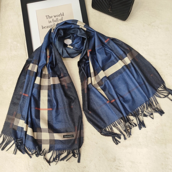 Дамски кашмирен шал с геометричен принт 