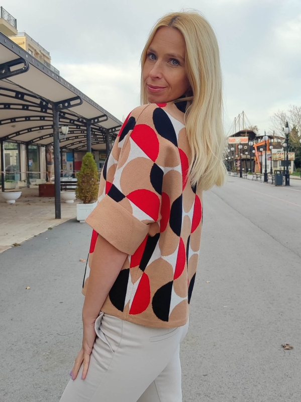 Women's sweater with geometric print - one size fits all