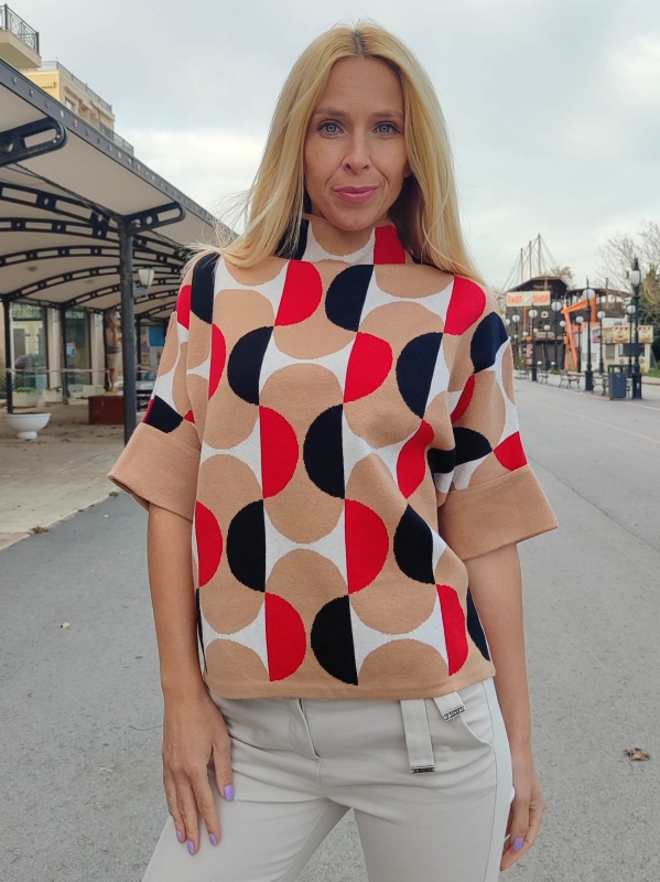 Women's sweater with geometric print - one size fits all