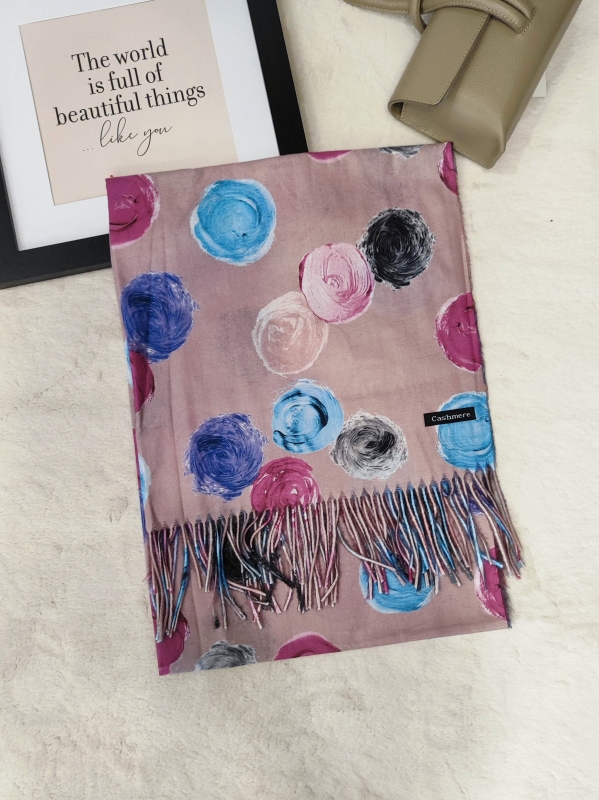 Дамски кашмирен шал на топки в розово