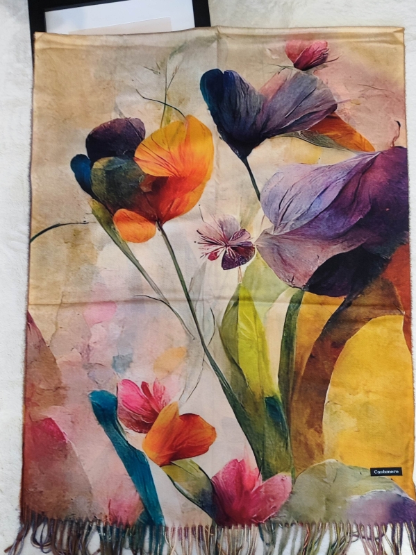 Кашмирен шал „Златна есен“ с артистични цветя