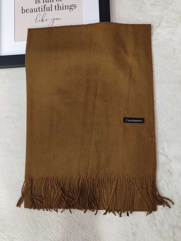 Luxurious White Cashmere Scarf | UniqueFashion