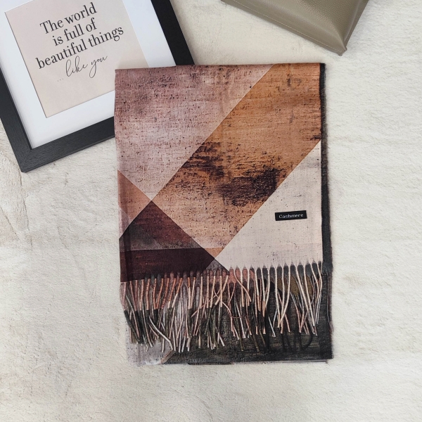 Women's cashmere scarf 