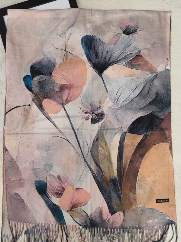 Кашмирен шал „Златна есен“ с артистични цветя