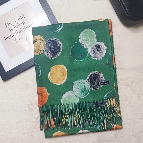 Дамски кашмирени шал на топки в зелено