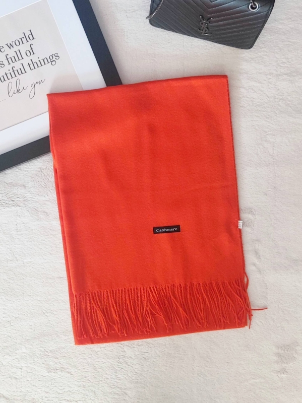 Оранжев кашмирен шал