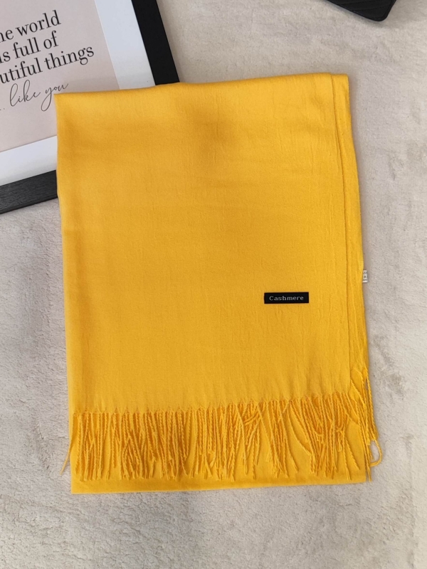 Жълт кашмирен шал
