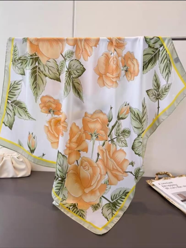 Дамска шал-кърпа с принт на оранжеви рози, размер 70х70 см, вискоза и полиестер