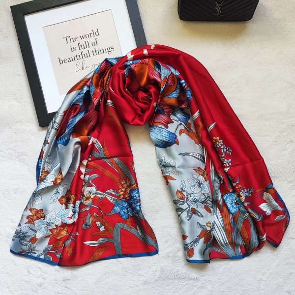 Луксозен червен шал от коприна и вискоза с флорален принт, размер 90 на 190 см