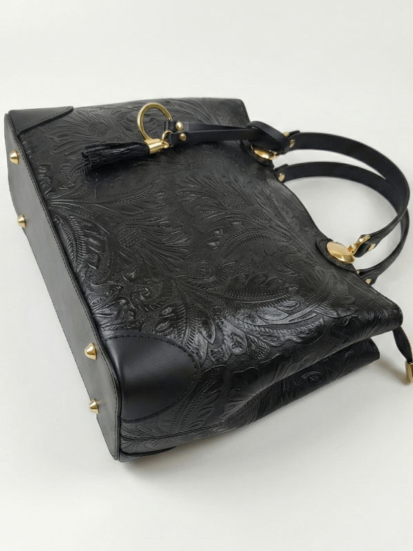 Черна дамска чанта естествена кожа