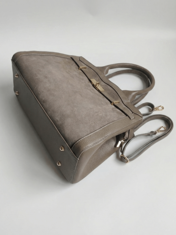 Elegant Italian bag from Florence with back and handles.