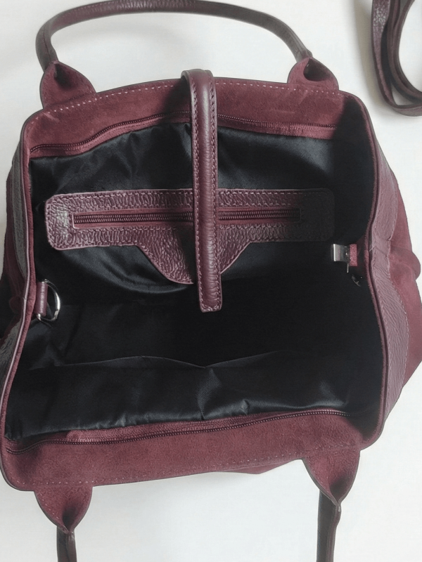 Италианска дамска чанта от естествен велур и кожа – Бордо класически модел с променяща се форма