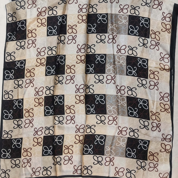 Текстура на сатенен шал 90 на 190 см, геометричен принт ,дизайнерски