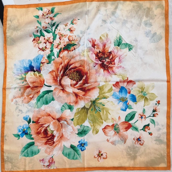 Stretched women's scarf with floral print and orange edging 70x70 cm