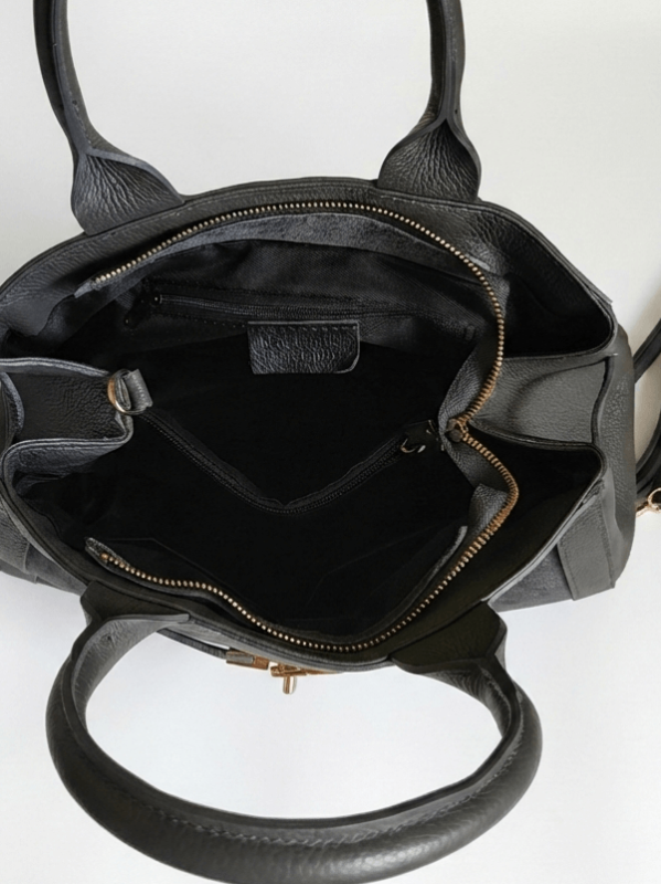 Сива дамска чанта с три отделения