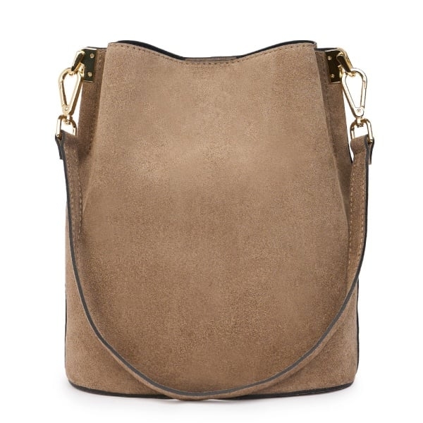 Бежова дамска чанта от естествен велур със златисти елементи