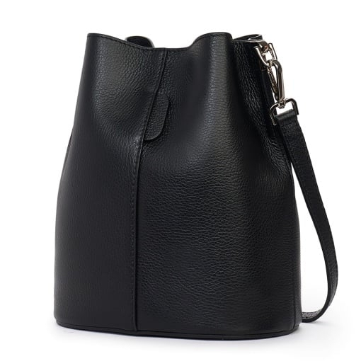 Black Vera Pelle genuine leather handbag, front view