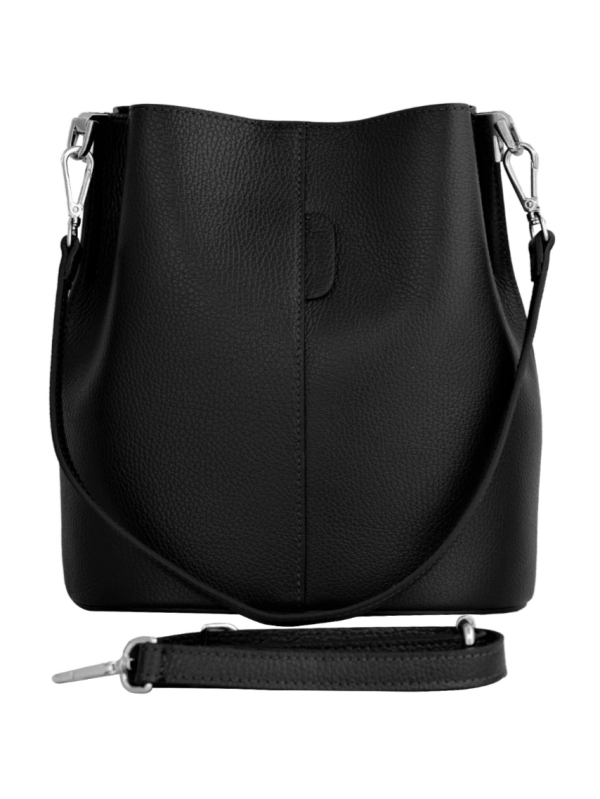 Black Vera Pelle genuine leather handbag, front view