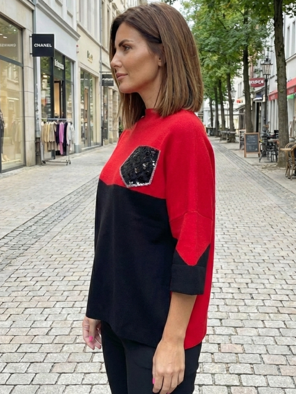 Elegant Italian maxi sweater in red and black – One size fits all (XL - 3XL)