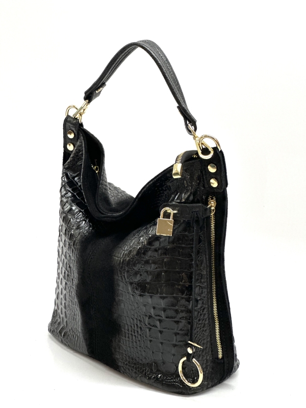 Women's leather bag type vera pelle with decorative padlock