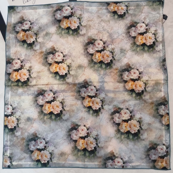Square women's scarf print delicate vintage roses viscose and silk
