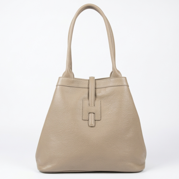 Голяма кожена дамска чанта тип Shopper произведена в Италия